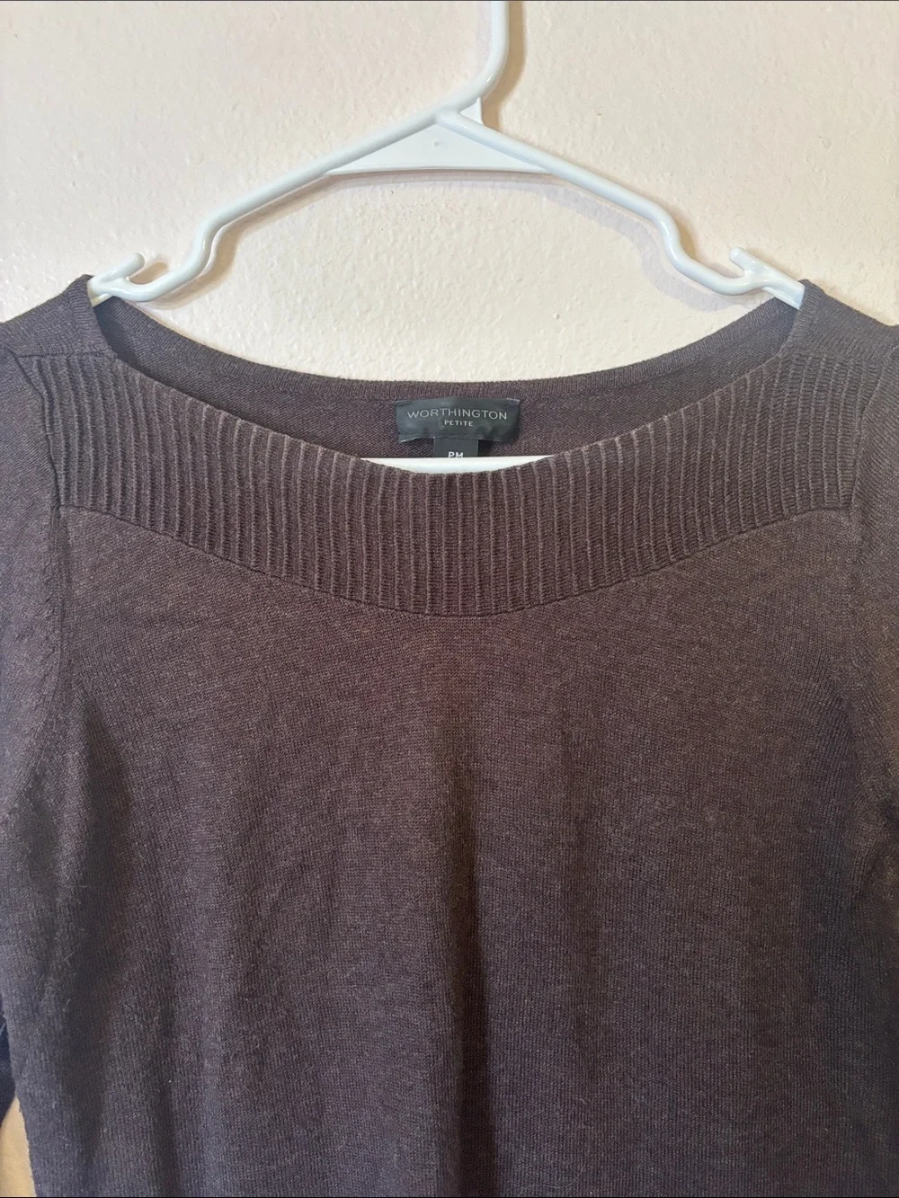 Woman’s Chocolate Brown Scoopneck Ribbed Yoke Sweater Top, 3/4 Sleeves, Size MP